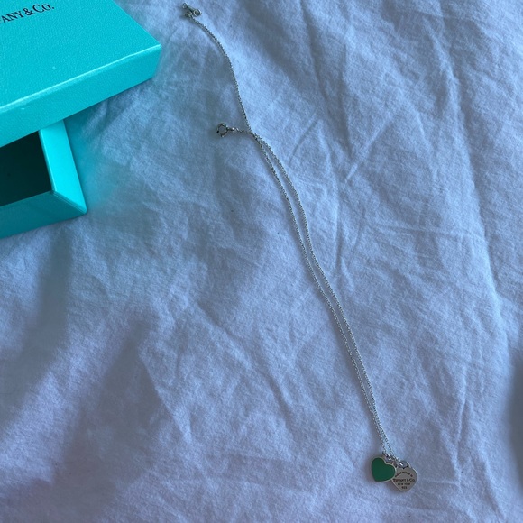 ⭐️SOLD⭐️ AUTHENTIC Tiffany & co double heart necklace ( blue) - Picture 3 of 4